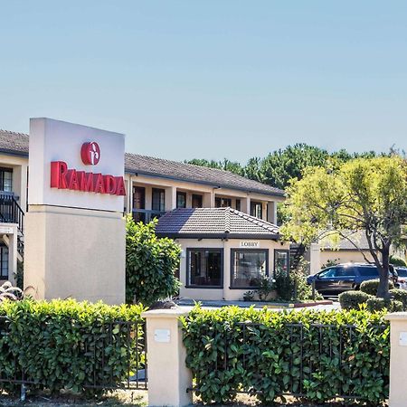 Ramada By Wyndham Mountain View Hotel Luaran gambar