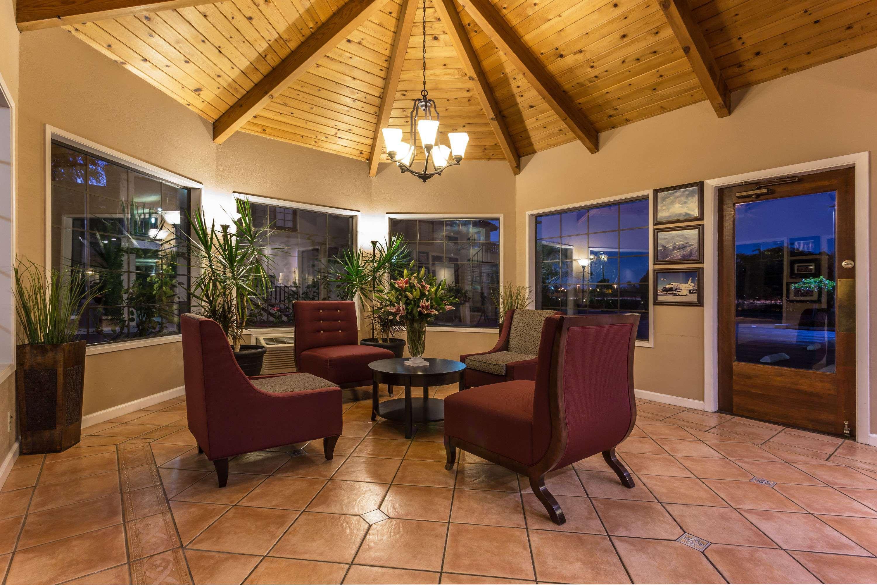 Ramada By Wyndham Mountain View Hotel Luaran gambar